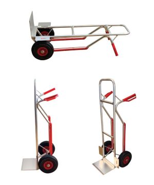 עגלת אלומיניום T5 מגלש של B.Tech 6.2 ק"ג עומס 250 ק"ג במבט תלת-רבעי — עגלת משא קלת-משקל מאלומיניום כסוף מבריק עם גלגלי PU שחור-אדומים גדולים אחוריים, פלטת מגלש מאחור, ידית מסעית עם אחיזות גומי אדום, קשת ידית עליונה מעוקלת לנשיאה נוחה. 3 מבטים: עגלה מקיפה (אופקית), זקופה מצד שמאל וזקופה מצד ימין. מק"ט 0503194 — העגלה הקלה ביותר בסוג זה, לאנשי מחסן ומעבר ציוד.