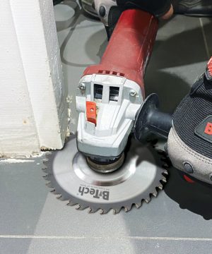 תמונת מוצר נוספת 3 של משור להב עגול FLEXOR – לעץ ולמשקופים, חיתוך מדויק — שני להבי וידיה כסופים 115 מ