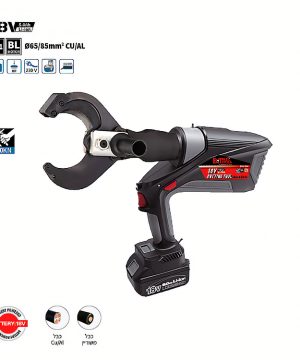 חותך כבלים נטען 18V ליתיום 5AH של B.Tech במבט תלת-רבעי — כלי נטען בגוף שחור-אדום עם מנוע Brushless BL, ראש חיתוך דמוי לסתות תנין בגוון כרום/אלומיניום עם להבים עבים חותכים כבלי נחושת/אלומיניום עד 65/85 מ"מ² (60kN כוח הידראולי), סוללת 18V 5.0Ah ליתיום-יון נשלפת בבסיס הידית. מק"ט 0501294. לחשמלאי תעשייתי לחיתוך חוטי מתח גבוה.
