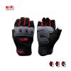 כפפות עבודה Heavy Duty Half-Finger של B.Tech — שתי כפפות אחת קדימה ואחת אחורית עם אצבעות חצאיות (פתוחות בקצה). החזית: שכבת גומי שחורה עם פדים אדומים על אצבעות, גב מרופד אפור עם תווית BTECH TOOLS אדומה. הגב: בד שחור-אפור עם תפרים לבנים בולטים ופד אצבע אגודל אדום. סמלי גדלים L/XL/XXL בפינה.
