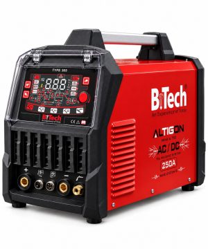 רתכת אינוורטר ALTIGON 365 של B.Tech — מבט קדמי באלכסון עם המכסה השקוף סגור