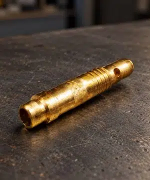 אביזר למחט טונגסטן 1.6 מ״מ של B.Tech על משטח עבודה